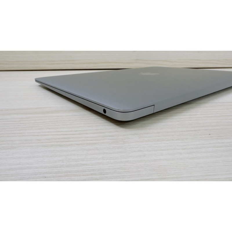 MacBook Air 2020 Space  M1 8/256